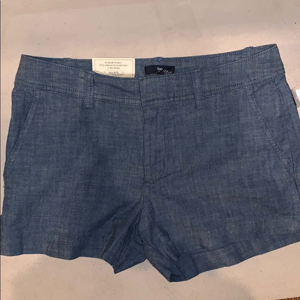 Blue gap khakis shorts